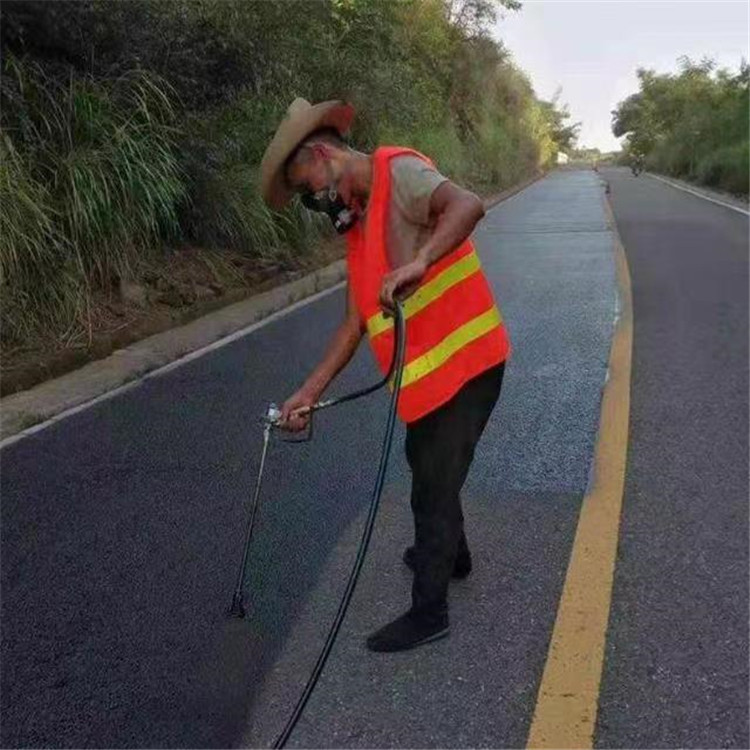 柳州 彩色防滑路面的底涂是保障路面附着力